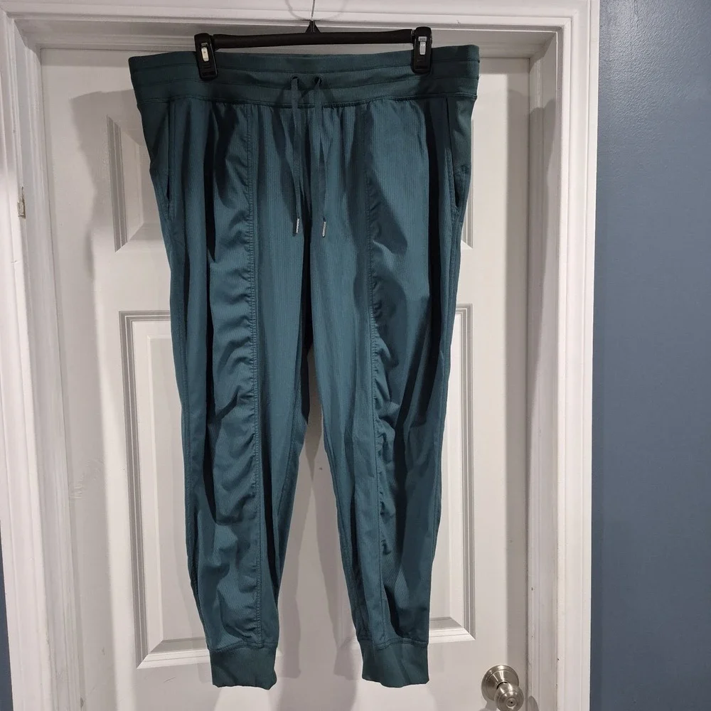 Lululemon Pants Womens 20 Green Jasper Dance Studio Jogger Mid Rise Athleisure